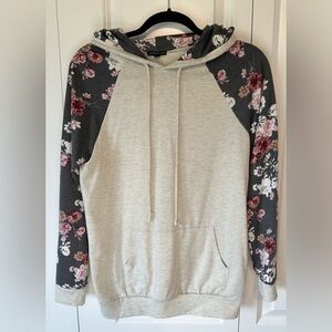 mm mm mm Floral and Cream Hoodie Size Medium